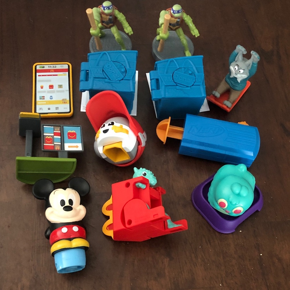 🧡 McDonald’s Random Toys Set